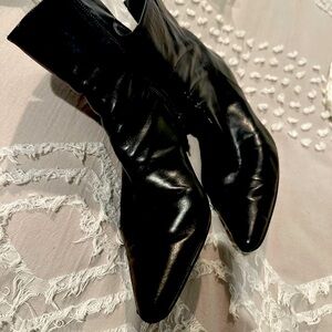 Stuart Weitzman circa 2009 black leather worn for years and you will too